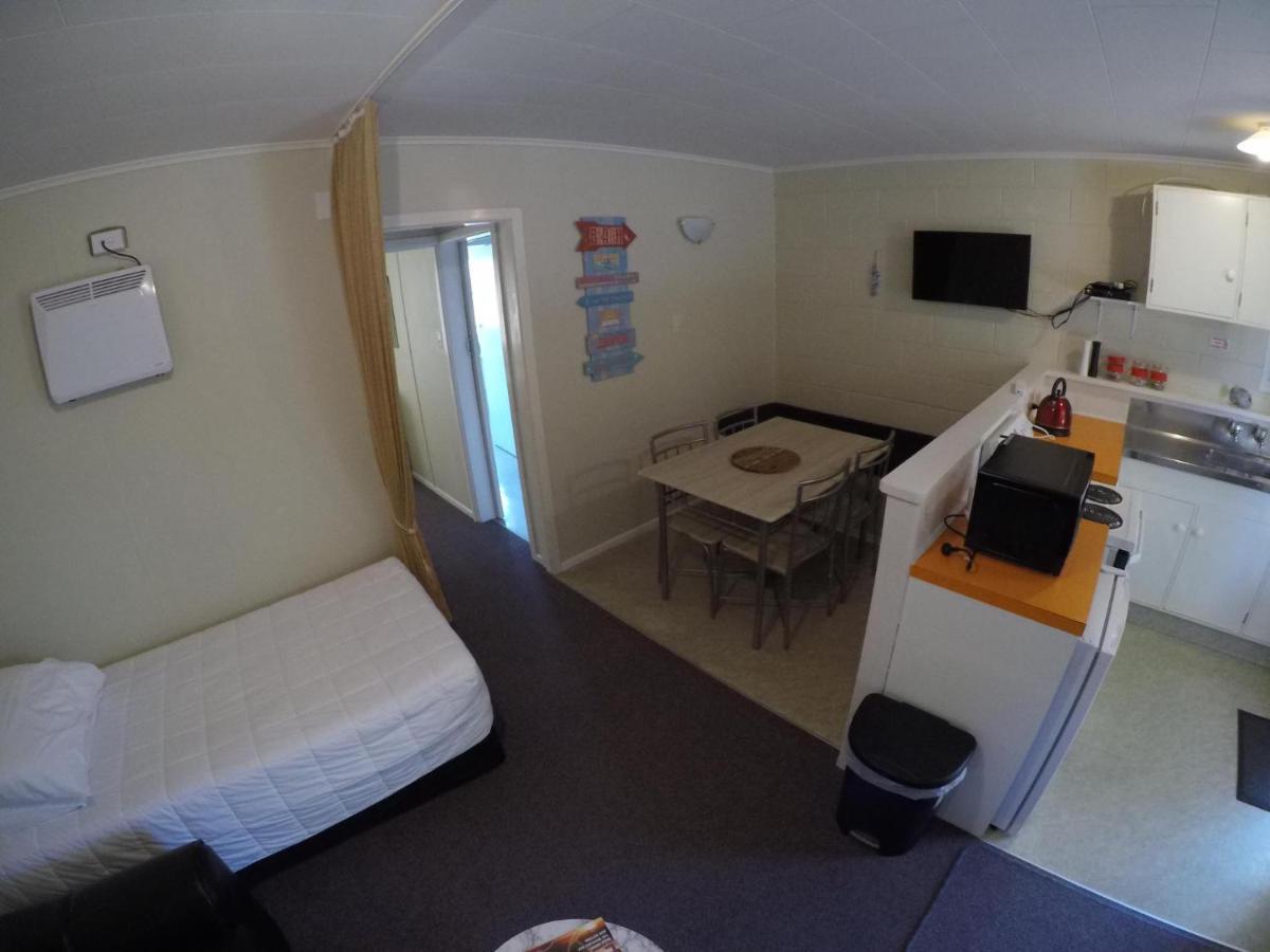 Whitianga Motel Экстерьер фото
