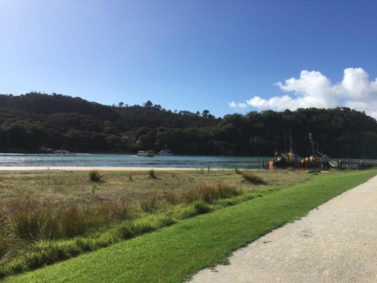 Whitianga Motel Экстерьер фото
