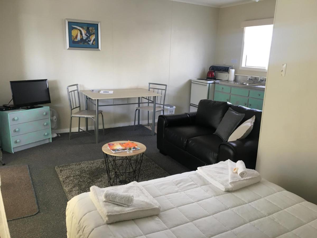 Whitianga Motel Экстерьер фото