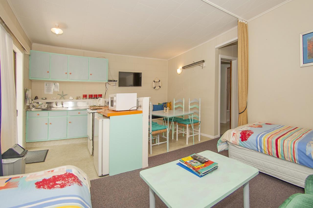 Whitianga Motel Экстерьер фото